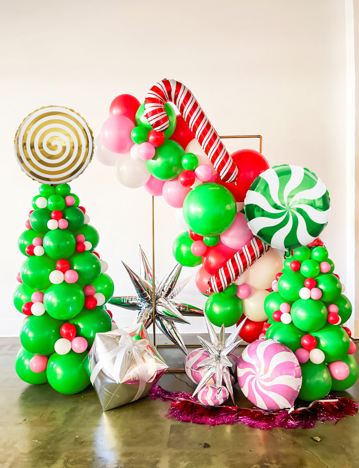 Pink Christmas Balloons 50Pcs Xmas Balloons Set Pink Green White Latex Balloons with Sweet Candy Foil Balloons Green Pink Gold Lollipop Balloons for Christmas Candies Theme Party Decorations