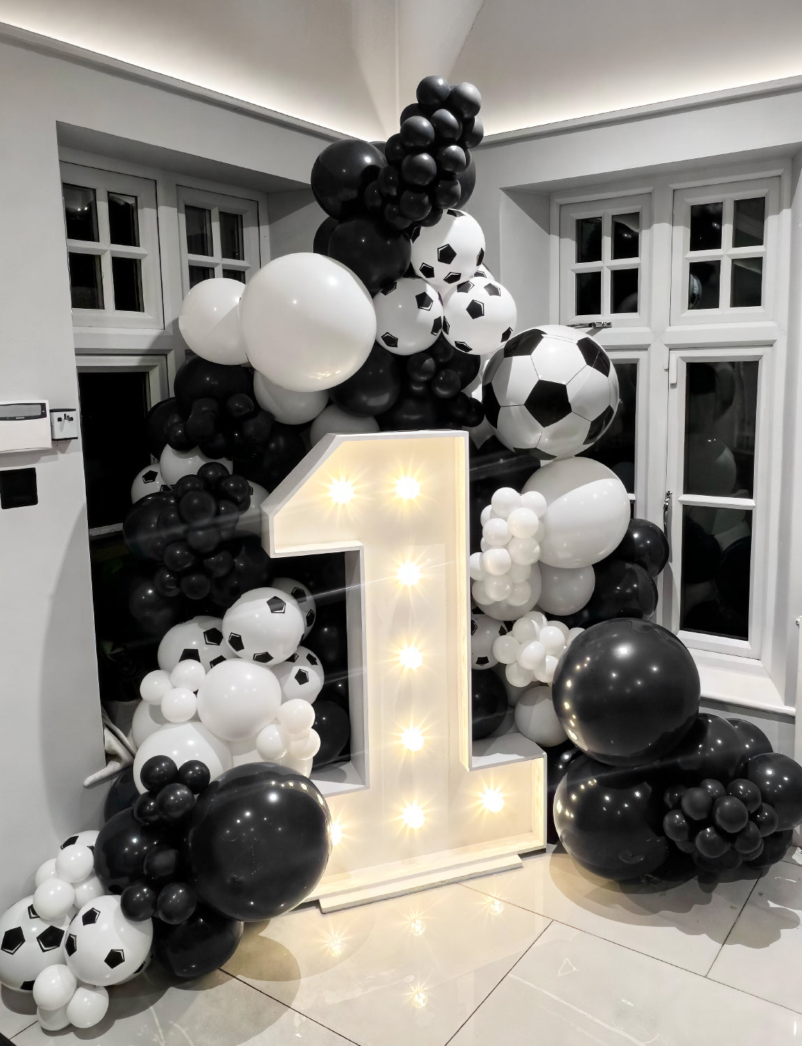 Adeyoo Football Balloon Arch Garland Kit - Black and White Balloons with Football Print Balloons, Soccer Explosion Star Foil Balloon for Birthday Soccer Theme World Cup Party Decorations