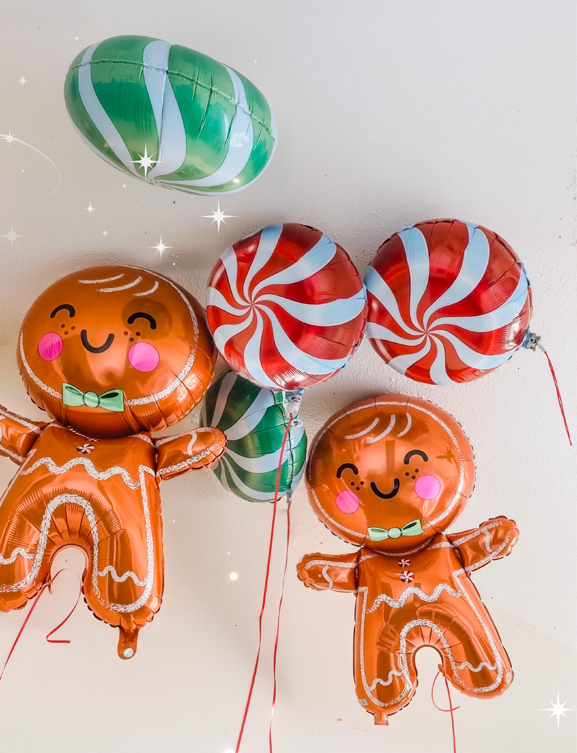 Adeyoo Christmas Balloon Arch Kit Garland - Xmas Balloons Arch with Gingerbread Man Candy Cane Foil Balloon, Red Green Gold Balloons for Xmas Party Supplies, Christmas Party Decorations