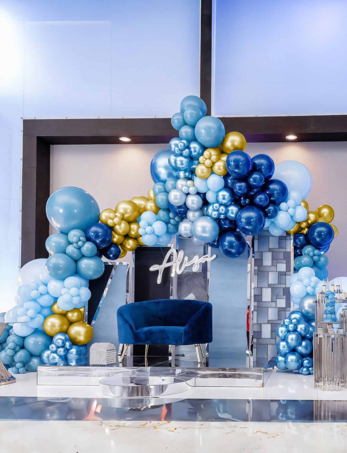 Adeyoo Navy Blue and Gold Balloon Arch Kit Garland - Blue Balloon Arch Kit, Navy and Gold Balloons with Confetti Latex Balloons for Birthday Baby Shower Wedding Graduation Space Party Decorations