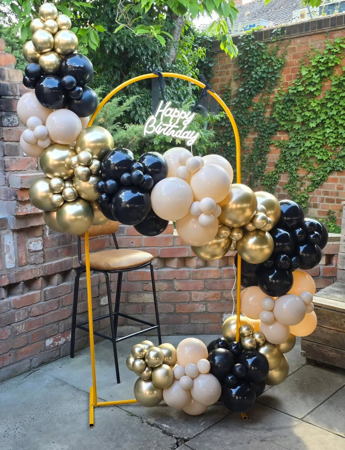 Adeyoo Black Gold White Balloon Arch Kit Garland - 125 Pcs Black and Gold Balloon Arch with Star Balloons Metallic Champagne White Balloons for Birthday Wedding Baby Showers Boho Party Decorations