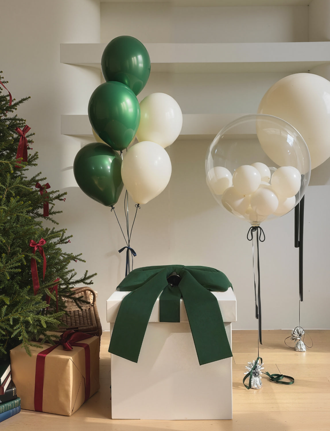 Adeyoo Dark Green Balloons - Forest Green Balloons 12 Inch Round Latex Balloon with Ribbons Shiny Party Balloon for Birthday Football Baby Shower Jungle Safaril Theme Party Decorations, 50Pcs