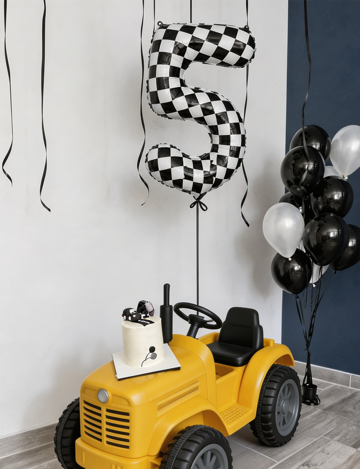 40 Inch Checkered Number 5 Balloon for Racing Birthday Decorations Large Number 5 Balloon, Black and White Foil Balloon for Birthday, Baby Shower, Race Car and Checkered Flag Party Decorations
