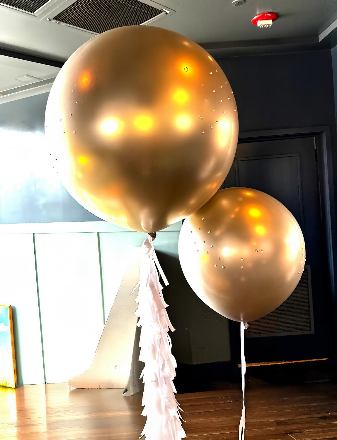Adeyoo 36 Inch Metallic Gold Balloons - Large Gold Balloons Giant Jumbo Chrome Gold Latex Balloon Extra Large Round Balloon for Birthday Wedding Anniversary Retirement Party Decorations, Photo Shoot