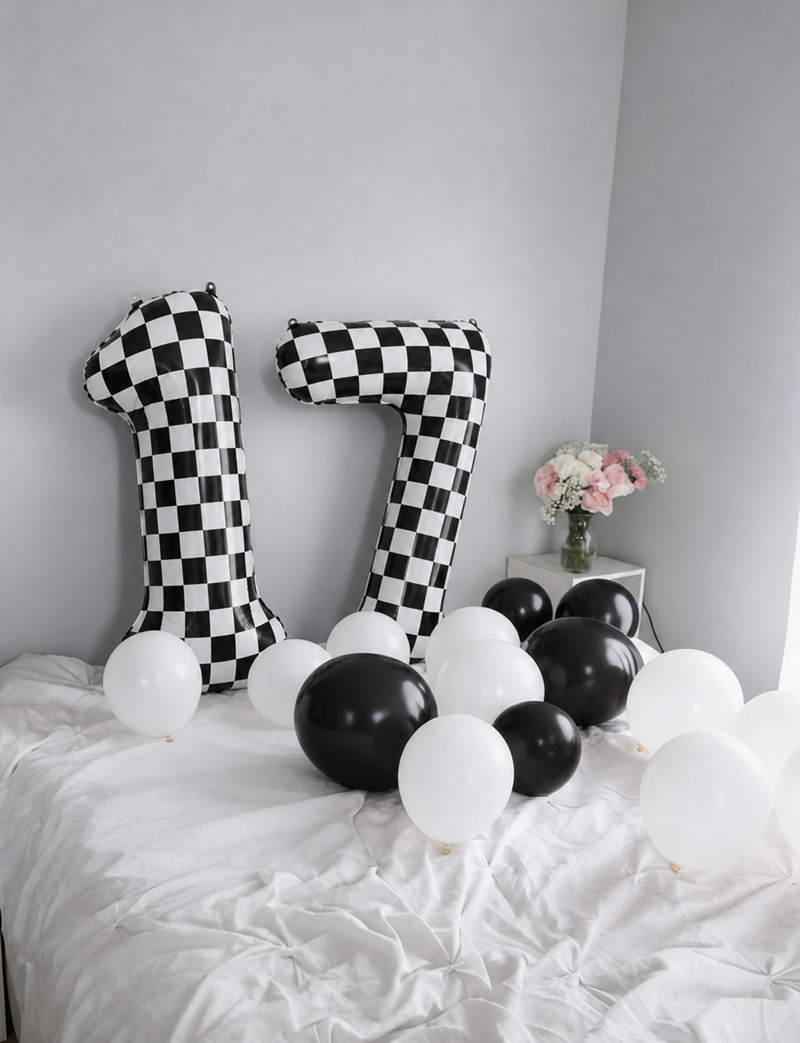 40 Inch Checkered Number 7 Balloon for Racing Birthday Decorations Large Number 7 Balloon, Black and White Foil Balloon for Birthday, Baby Shower, Race Car and Checkered Flag Party Decorations