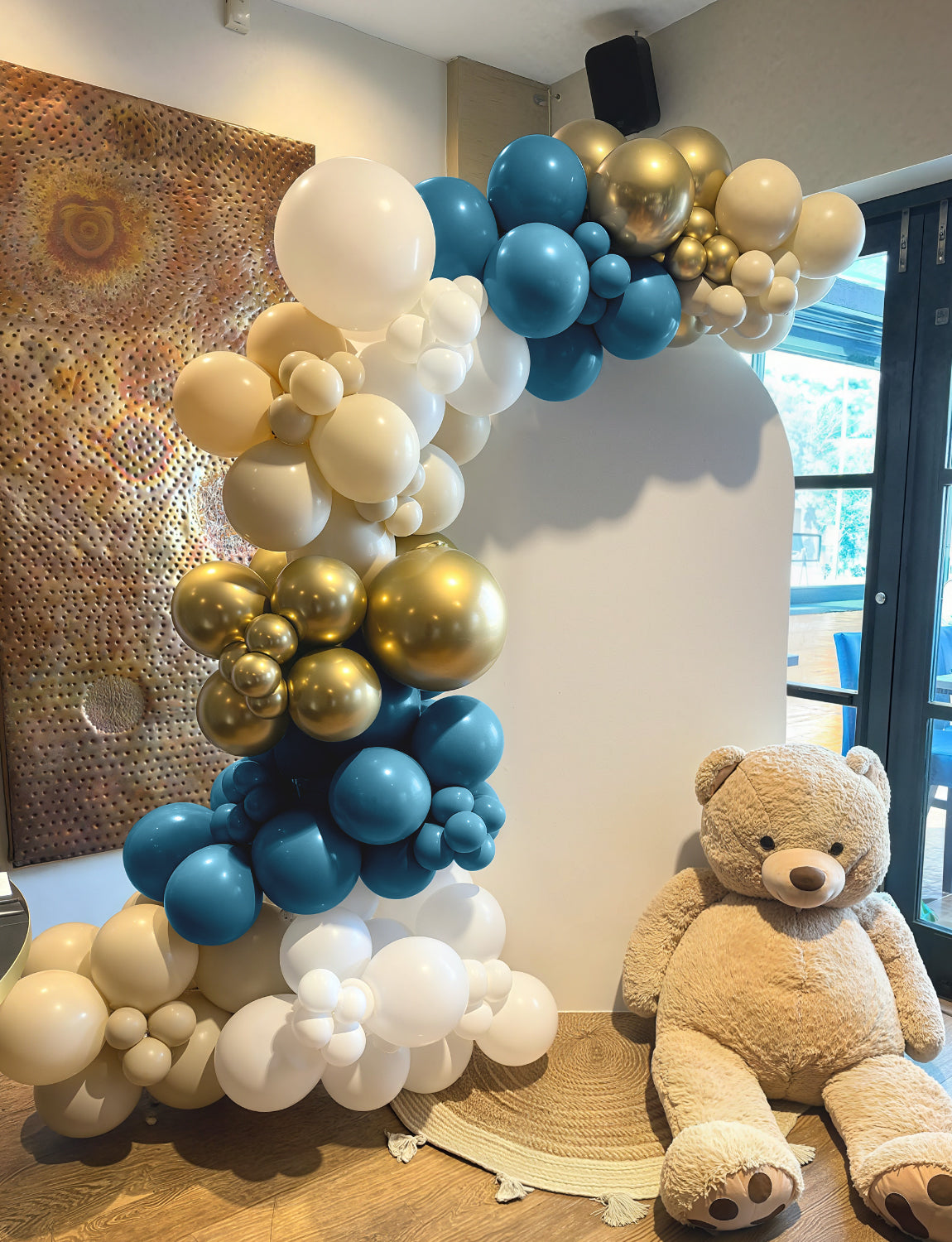 Adeyoo Dusty Blue Balloon Arch Kit Garland - 134Pcs Baby Blue Balloon Arch Kit with Sand White and Gold Balloons Dusty Blue Balloons for Baby Shower Christening Bridal Shower Birthday Party Decoration