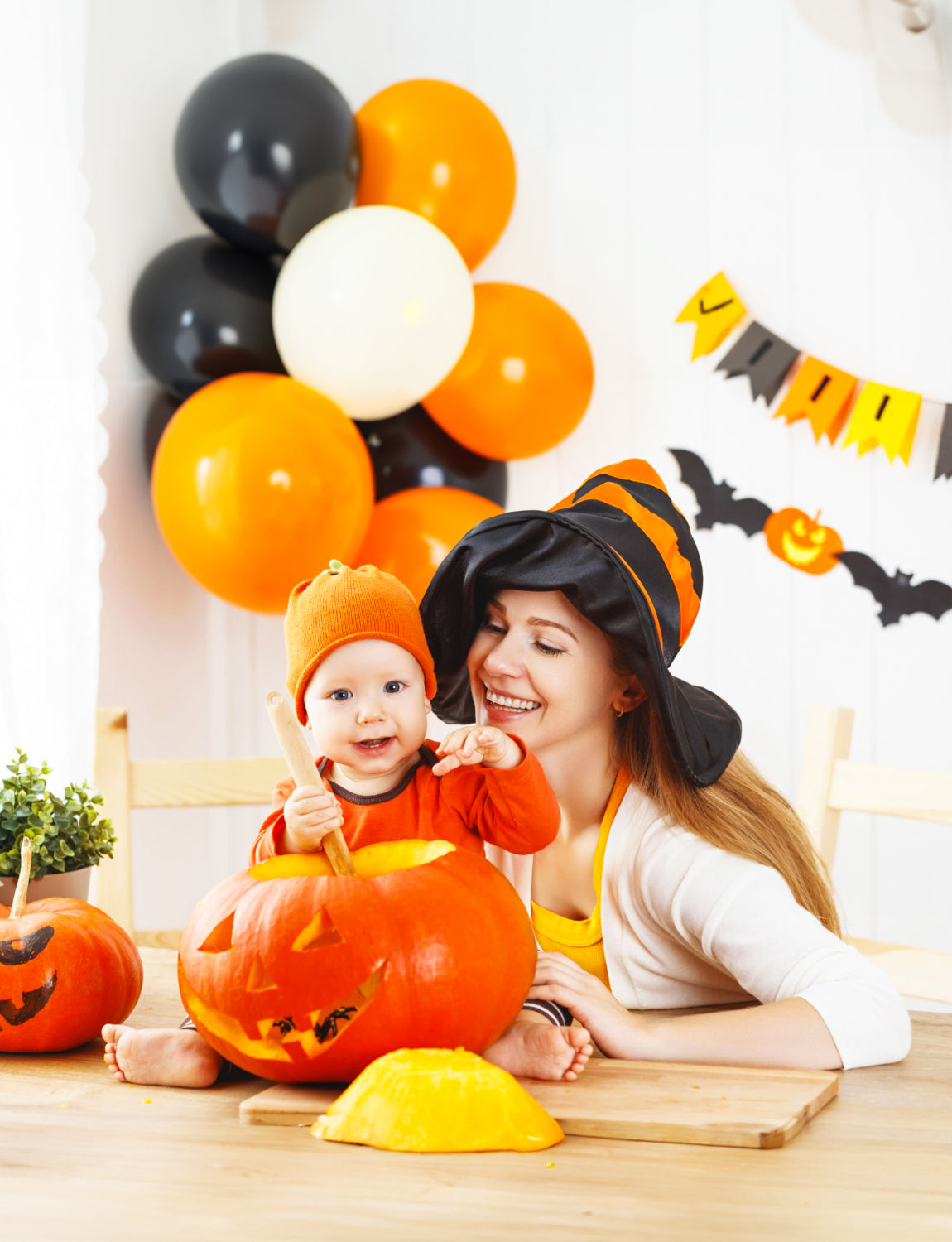 Adeyoo Halloween Balloons Orange and Black Balloons Set,60 Pcs 12inch Latex Balloons Orange Black White Confetti Balloons for Birthday Halloween Trick or Treat Party Spooky Ghost Party Decoration