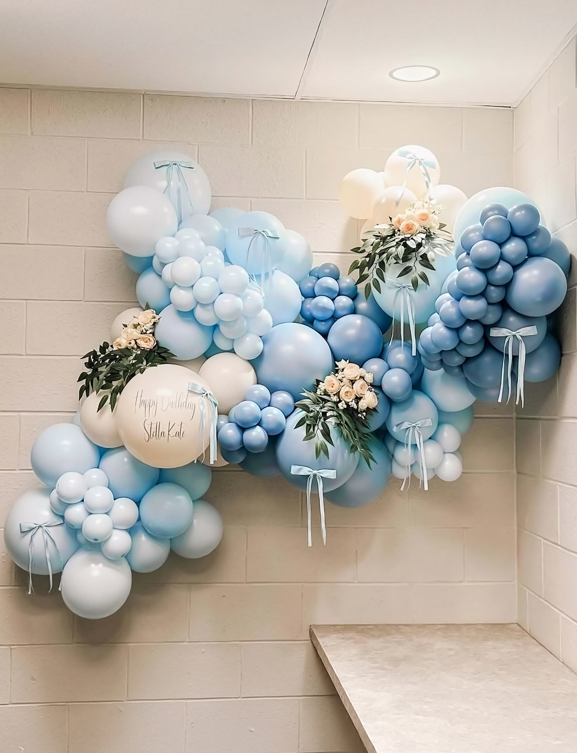 Adeyoo Light Blue Balloons -12 Inch Pastel Blue Balloons 50Pcs Baby Sky Latex Balloon with Ribbons, Bright Party Balloon for Baby Shower Gender Reveal Birthday Wedding Party Decorations
