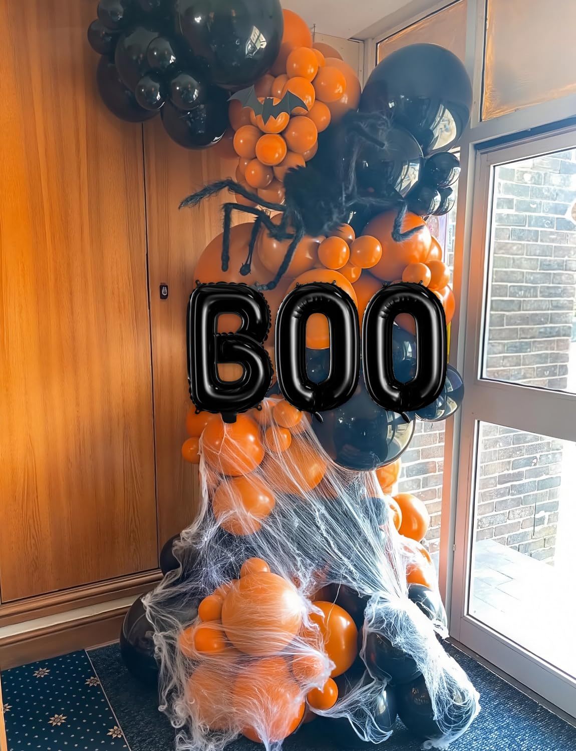 Adeyoo Halloween Balloon Garland Arch Kit - Black and Orange Balloon Arch Kit 132 Pcs Orange Black Balloons with Spooky Eyeball, Boo Balloons for Halloween Day Party Decorations, Indoor/Outdoor