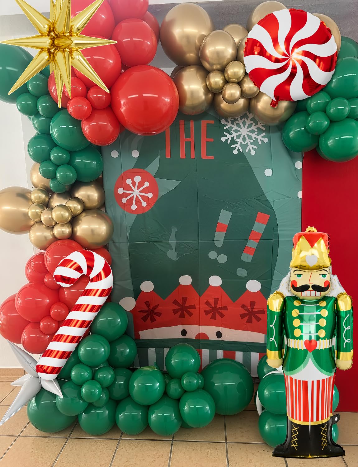Christmas Balloon Arch Kit Garland - Red Green Gold Christma Balloons with Nutcracker Candy Cane Exploding Star Foil Balloons Xmas Balloon for Xmas Birthday New Year Party Decorations