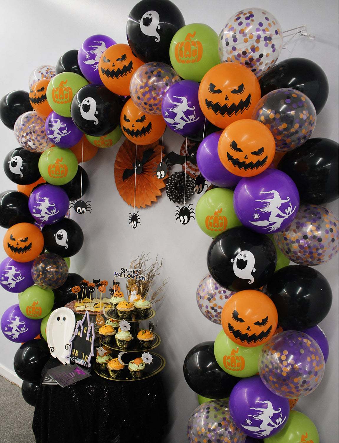 Halloween Balloons, 50 Pcs 12 Inch Black Orange Purple Green Balloon Halloween Latex Balloons with Confetti, Witch Pumpkin Ghost Print Balloons, Halloween Decorations for Spooky Birthday Party