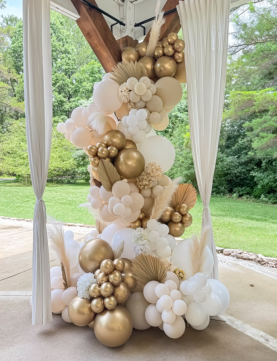 Adeyoo White Gold Balloon Arch Kit Garland - 153Pcs Beige Balloon Arch White and Gold Balloons with Cream Latex Balloons for Birthday Baby Shower Boho Wedding Engagement Gender Reveal Party Decoration