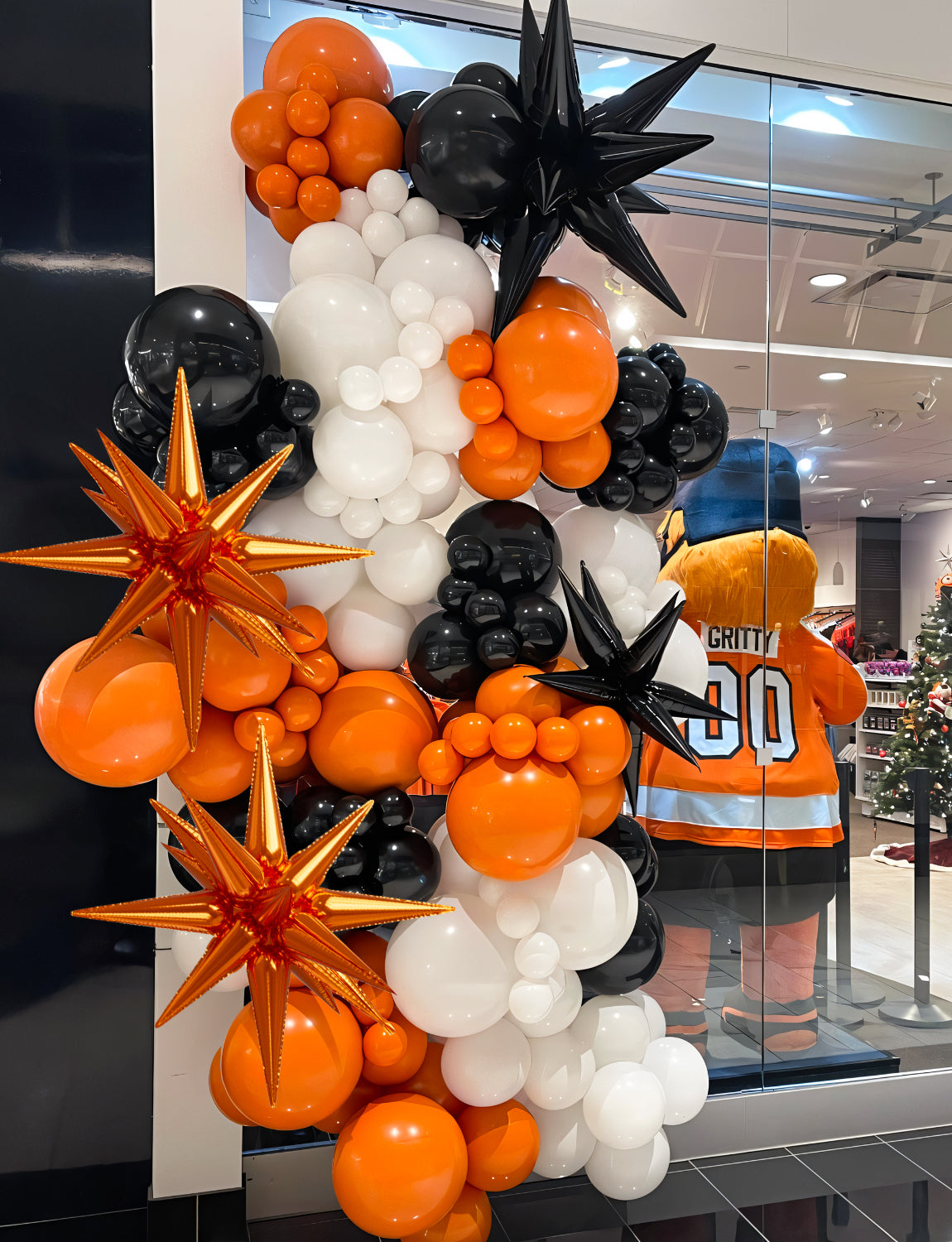 Adeyoo Halloween Balloon Garland Arch Kit,116Pcs Orange and Black Balloon Arch Starburst Foil Balloons White Balloons 18 12 10 5 Inch Latex Balloons for Birthday Baby Shower Party Decorations