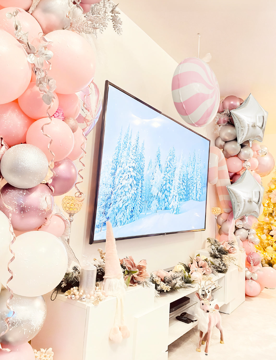 Christmas Balloon Garland Arch Kit,115Pcs Xmas Balloons Set Pink White Silver Balloons Candy Cane Balloons Starburst Foil Balloons Star Mylar Balloons for New Year Christmas Party Decorations