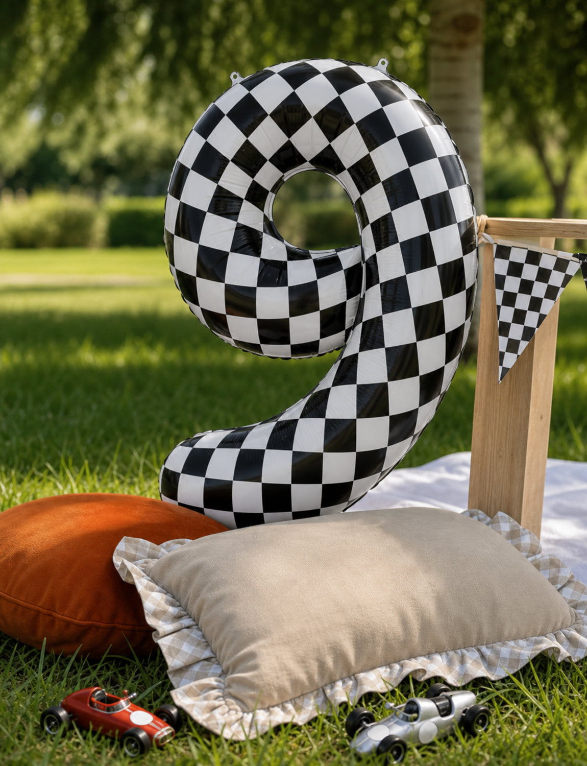 40 Inch Checkered Number 9 Balloon for Racing Birthday Decorations Large Number 9 Balloon, Black and White Foil Balloon for Birthday, Baby Shower, Race Car and Checkered Flag Party Decorations