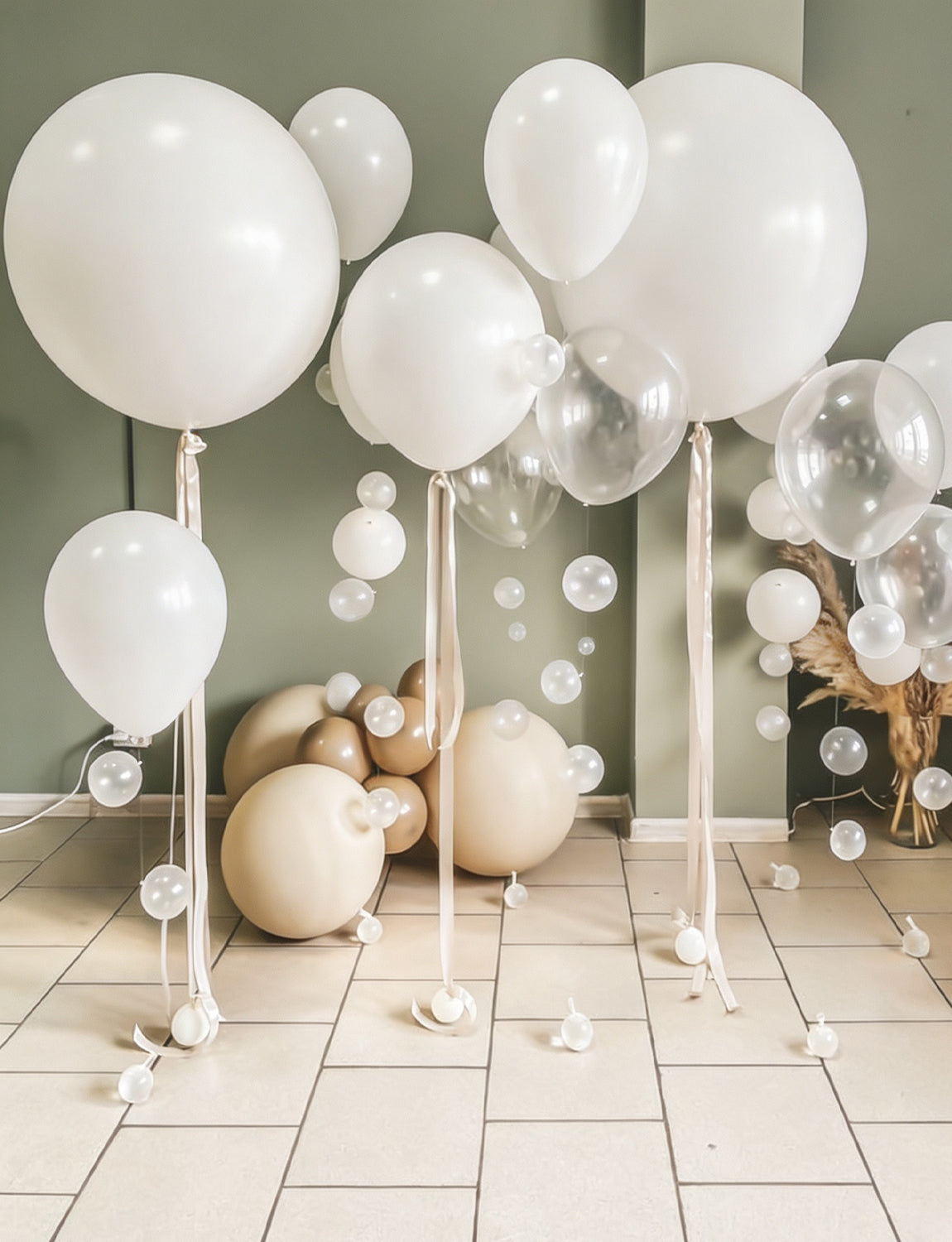 18 Inch White Balloons, 24 Pcs Large White Latex Balloon with Ribbon Giant Birthday Balloons for Wedding Decorations, Party Balloons for Engagement Bridal Anniversary Birthday Party Baby Shower