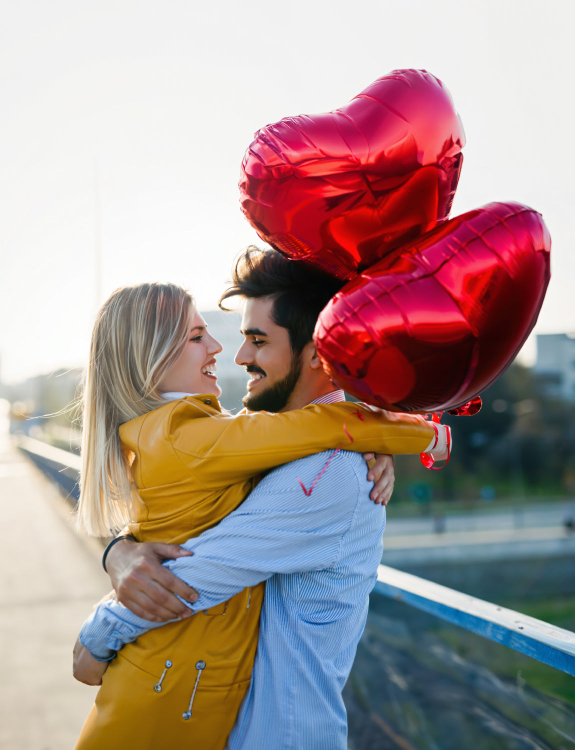Adeyoo Gold I Love You Balloons Decorations - Red Heart Foil Balloons with Rose Petals, 18 Inch Valentines Balloon for Romantic Valentines Wedding Anniversary Proposal Engagement Party Decorations