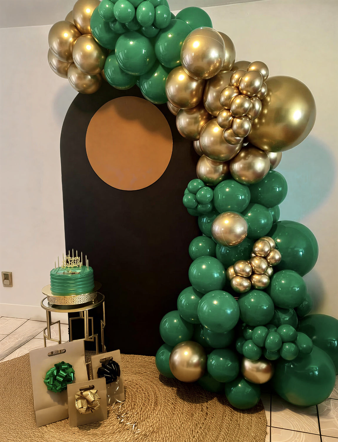 Green and Gold Balloon Arch Kit Garland - Green and Gold Balloons With Explosion Star Balloons Latex Confetti Balloon for St. Patrick's Day Birthday Safari Jungle Baby Shower Party Decorations