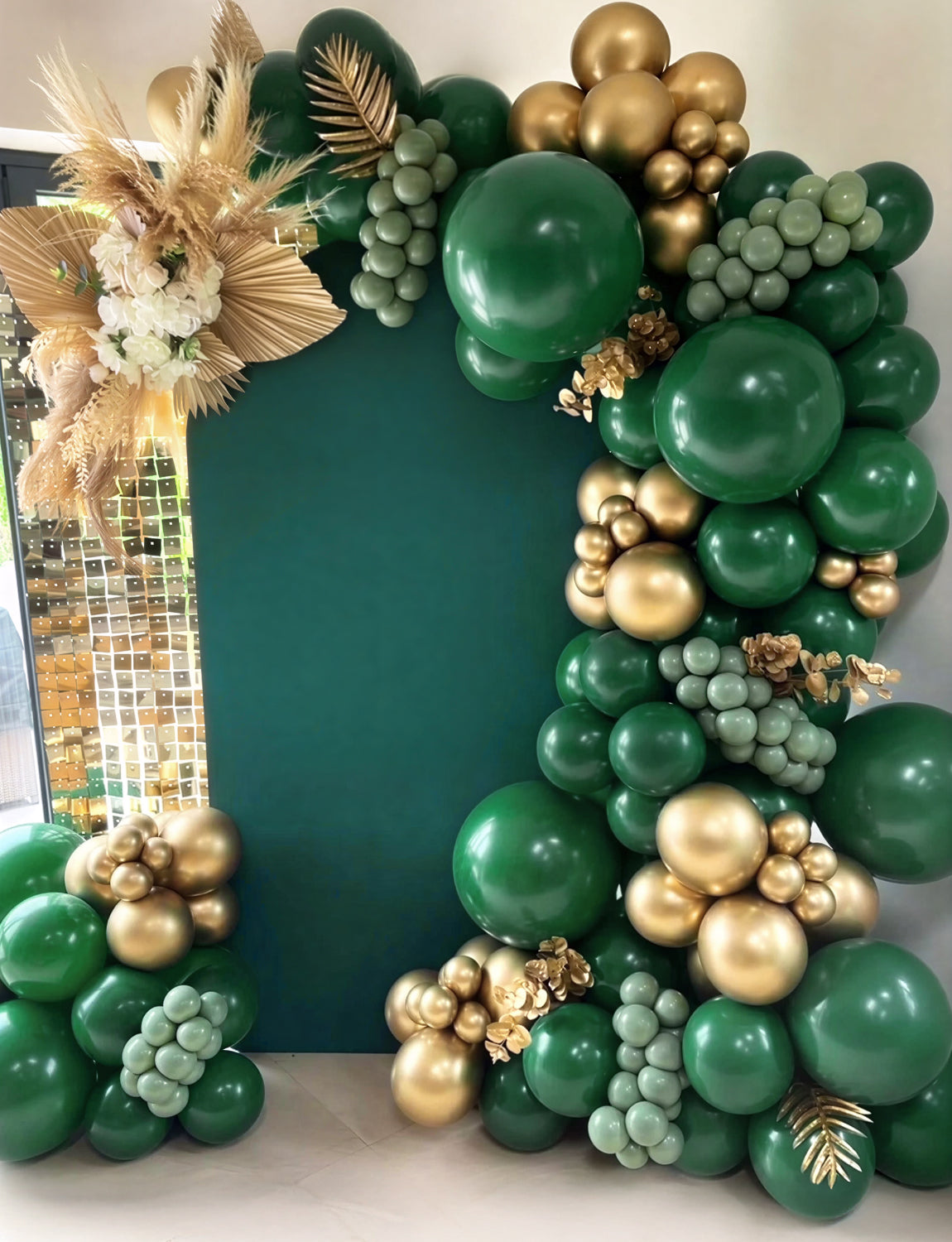 Green and Gold Balloon Arch Kit Garland - Green and Gold Balloons With Explosion Star Balloons Latex Confetti Balloon for St. Patrick's Day Birthday Safari Jungle Baby Shower Party Decorations