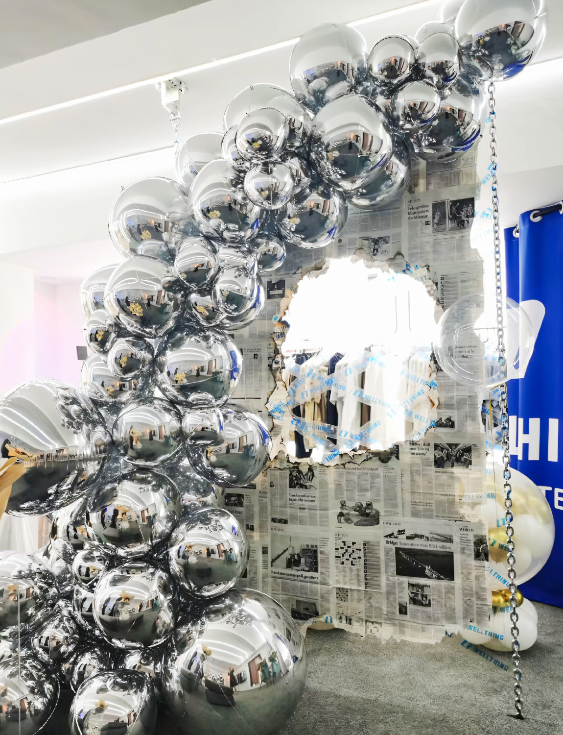 Silver Foil Balloons, 22" 18" 10" 4D Metallic Silver Balloons,14 Pcs Round Mylar Ball Balloons, Different Sizes Mirror Foil Balloon for Birthday Graduation Wedding Disco Party Decorations