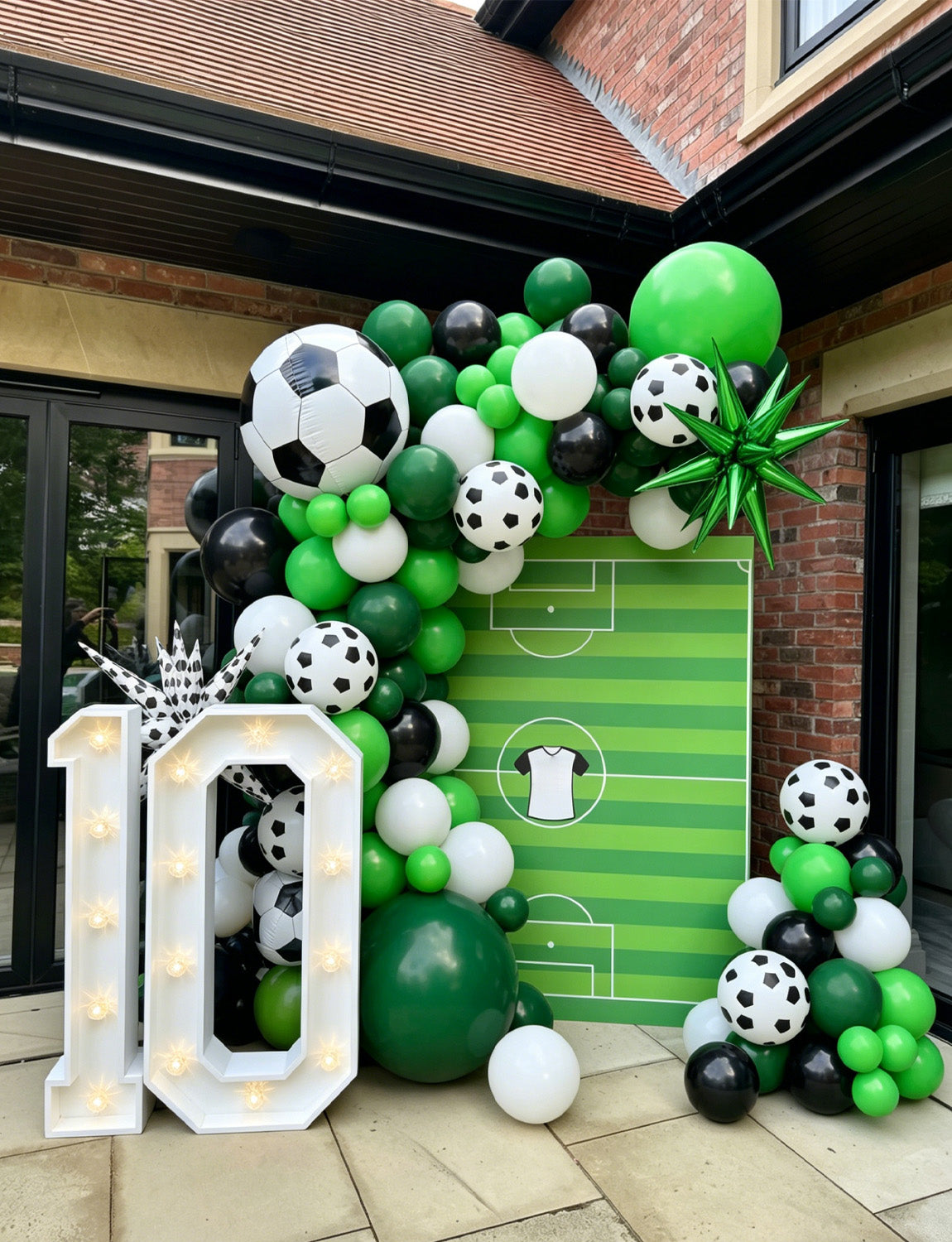 Football Balloon Garland Arch Kit, 115 Pcs Green Black White balloon Black and White Balloons, Football Print Star Foil Balloons, Football Birthday Decorations for Boys Soccer Sports Fan Party