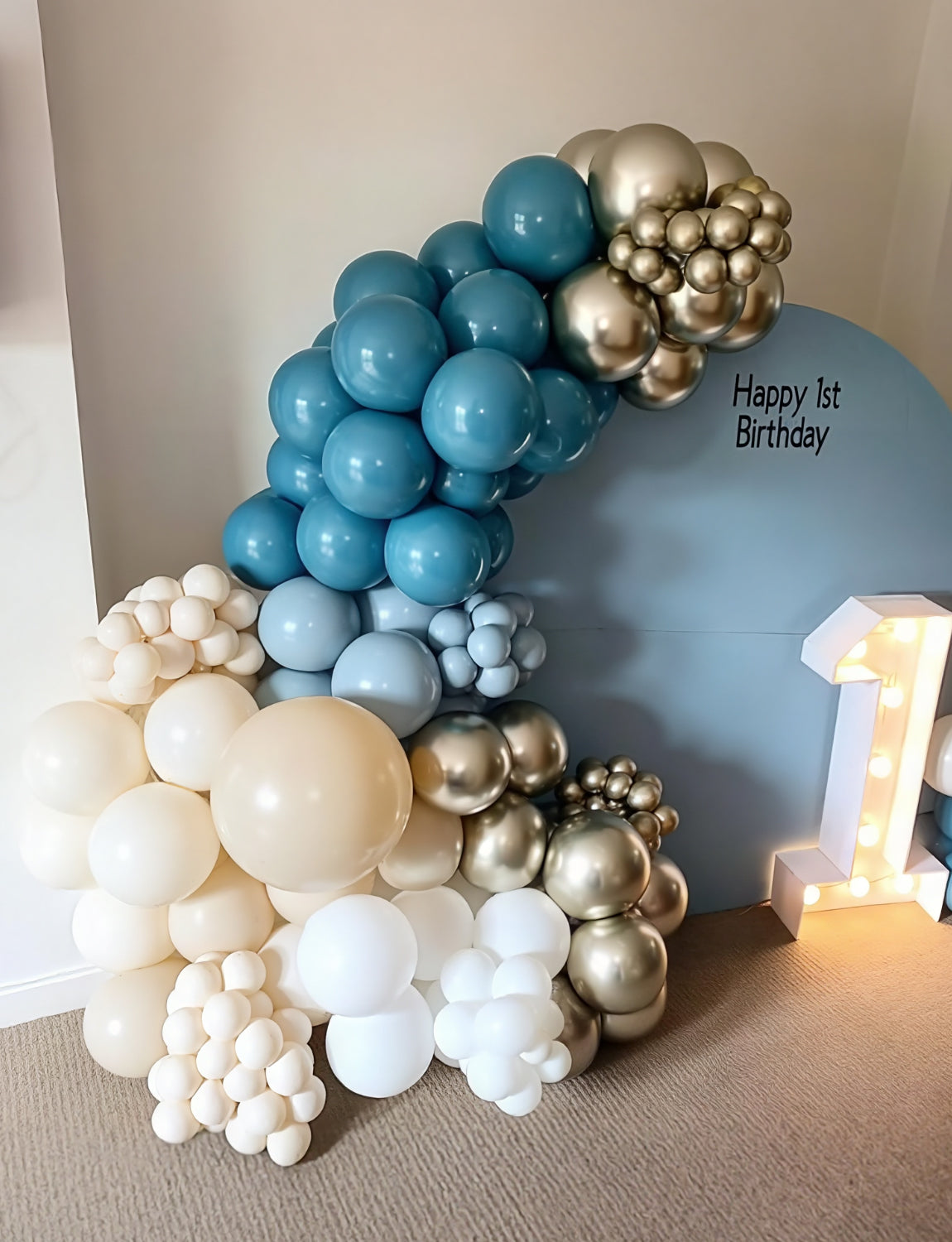Adeyoo Dusty Blue Balloon Arch Kit Garland - 134Pcs Baby Blue Balloon Arch Kit with Sand White and Gold Balloons Dusty Blue Balloons for Baby Shower Christening Bridal Shower Birthday Party Decoration
