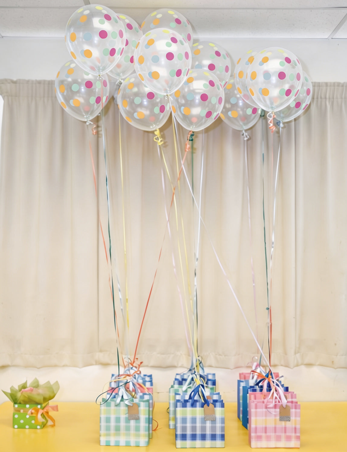 Polka Dot Balloons, 50 Pcs Clear Balloons with Rainbow Print Dot 12 Inch Colourful Polka Dots Balloons, Multicoloured Print Dots Balloons for Rainbow Birthday Engagement Wedding Bridal Party