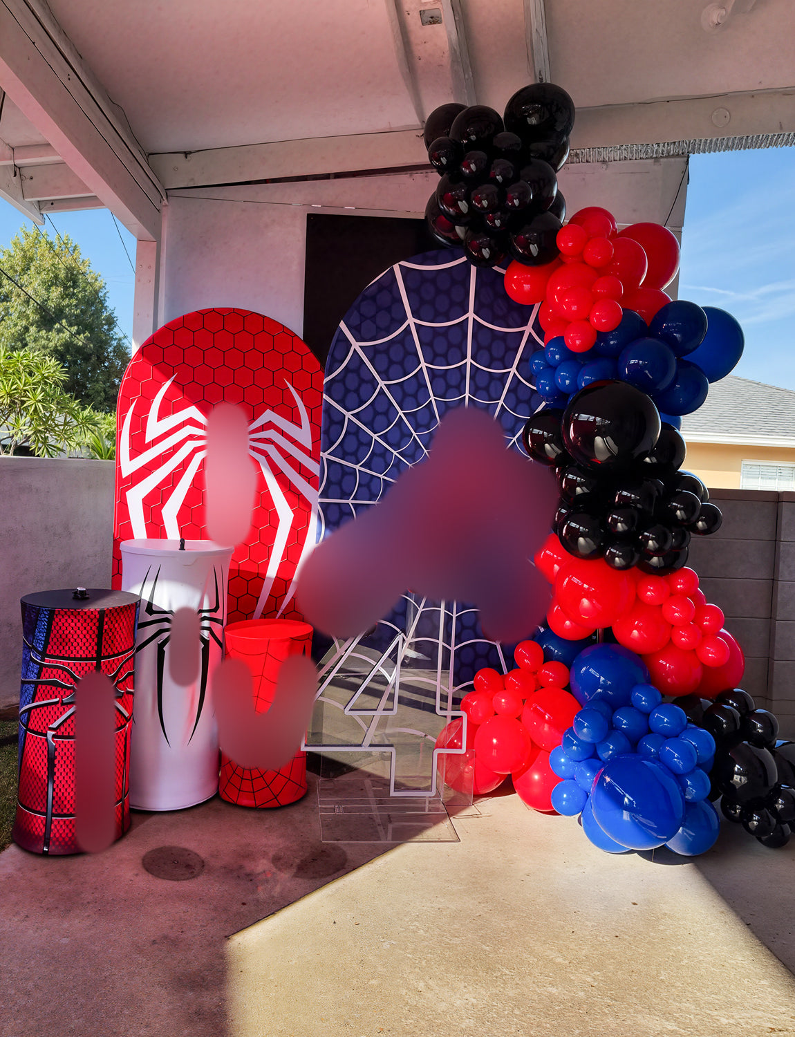 Adeyoo Red Blue Black Balloon Arch Garland Kit - Royal Blue Black Red Balloons Arch with Explosion Star Foil Balloons for Halloween Birthday Baby Shower Wedding Anniversary Party Decorations