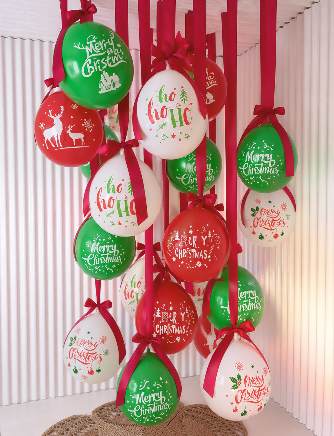 Christmas Balloons, 50 Pcs 12 Inch Red Green Christmas Print Balloon 6 Styles Christmas Latex Balloons, Red Green White Balloons, Christmas Decorations for Xmas Winter Wonderland Holiday Parties