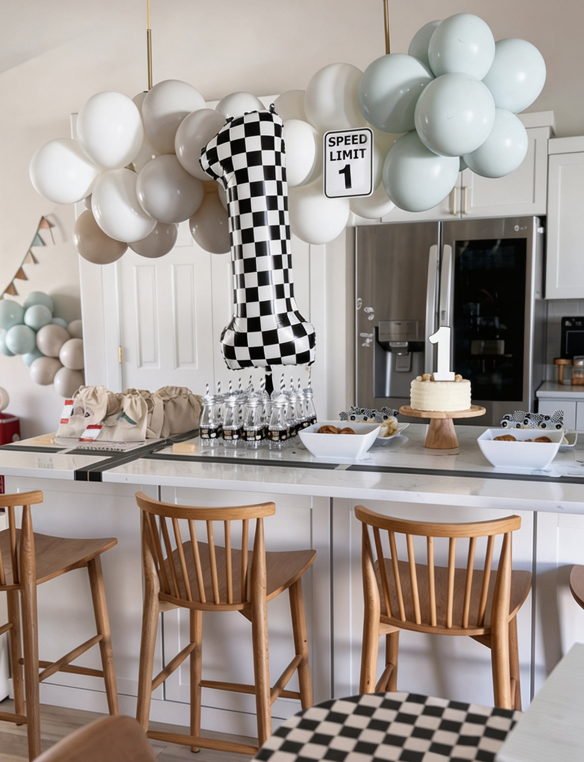 40 Inch Checkered Number 1 Balloon for Racing Birthday Decorations Large Number 1 Balloon, Black and White Foil Balloon for Birthday, Baby Shower, Race Car and Checkered Flag Party Decorations