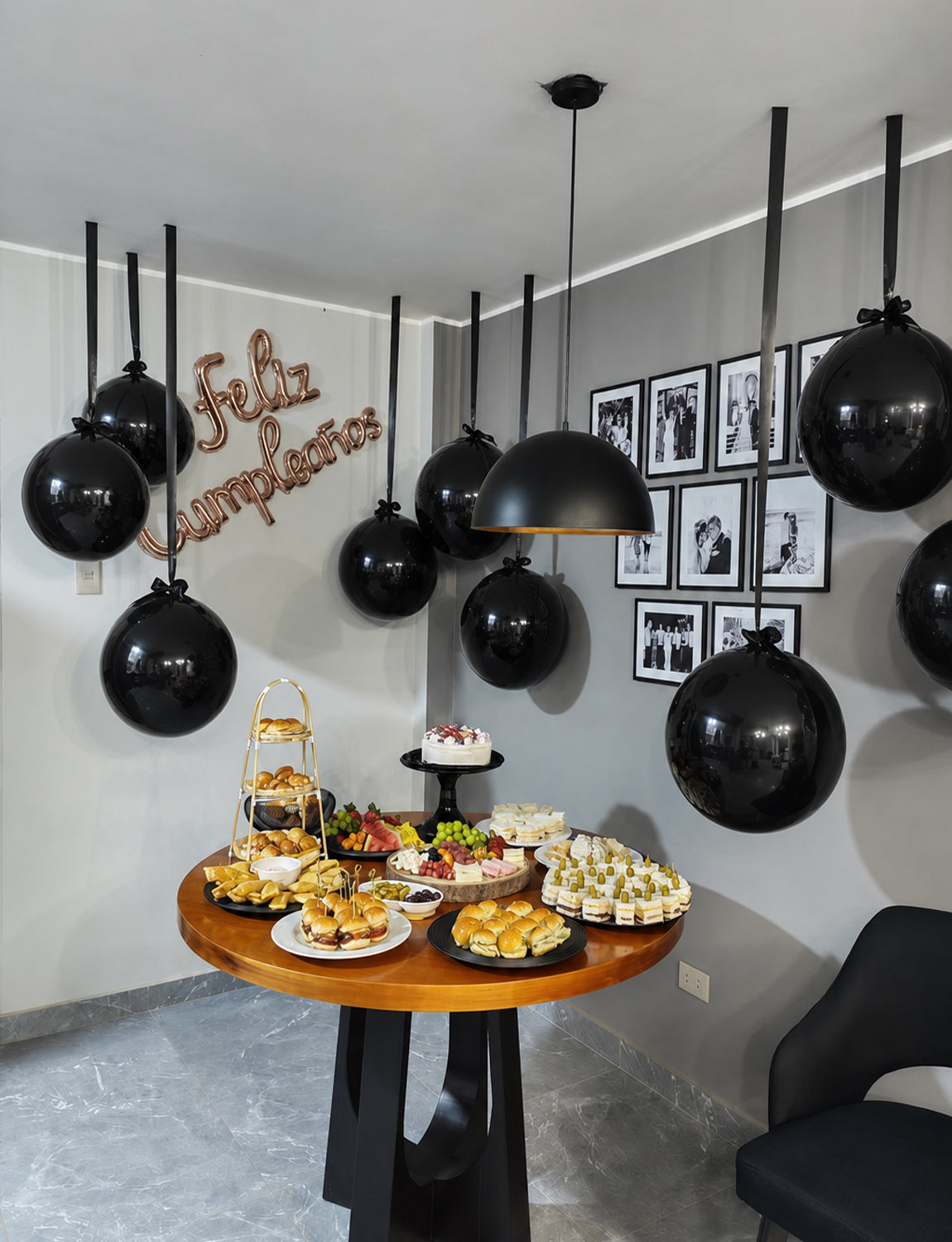 18 Inch Black Balloons, 24 Pcs Large Black Latex Balloon with Ribbon Giant Black Balloons for Birthday Decorations, Party Balloons for Halloween Wedding Anniversary Graduation Party Supplies